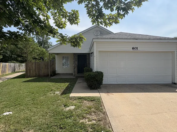 601 Cedar Brook Ct, Decatur, AR 72722