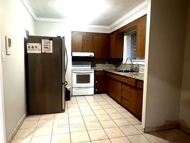 27 Safari St — Photo 6