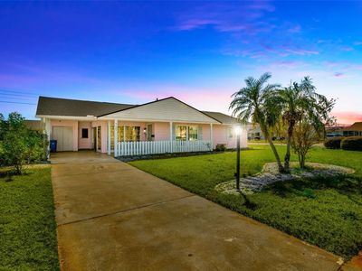 720 Indian Wells Ave, Sun City Center, FL, 33573