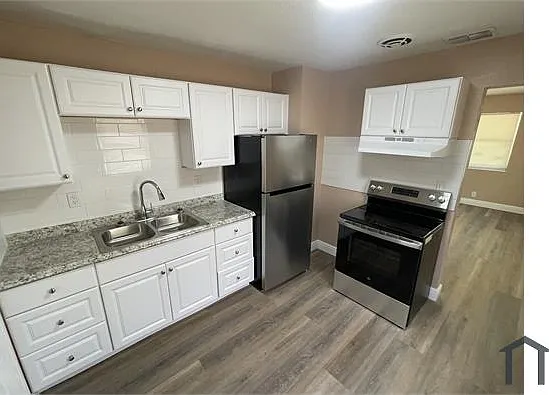 2034 Upton Ct S — Photo 4