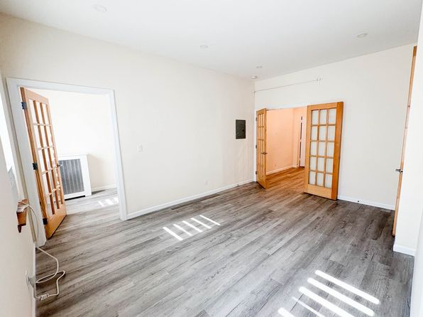 830 Manhattan Ave #3