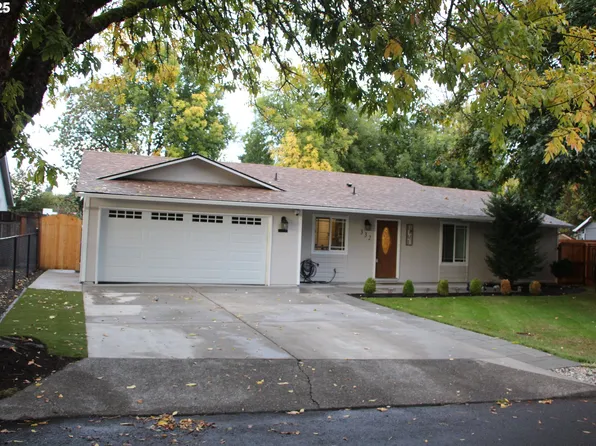 332 S Tarrybrooke Dr, Cornelius, OR 97113