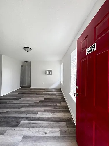 24085 Talonwood Dr #6 Photo 1