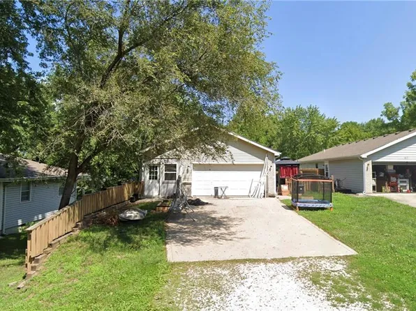 419 N 2nd St, Trimble, MO 64492