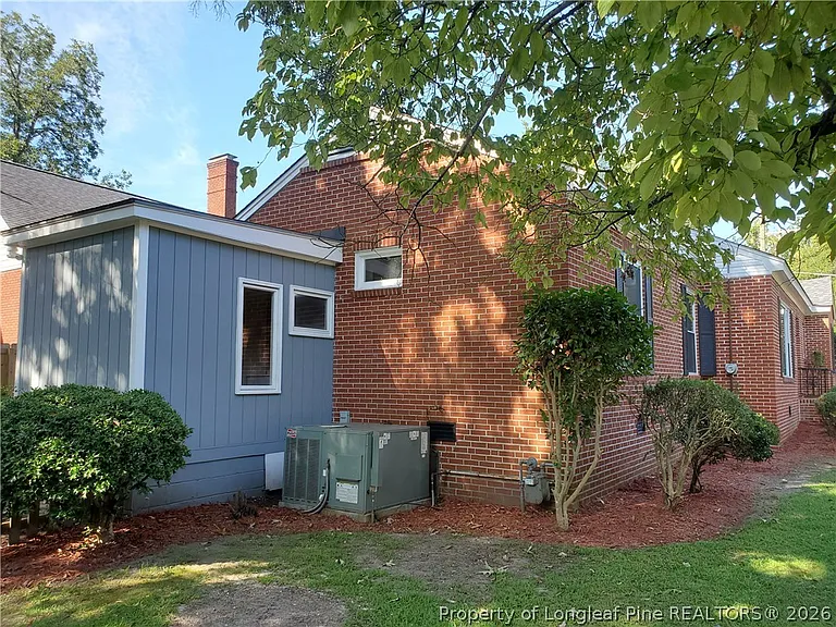 1015 Brook St — Photo 29