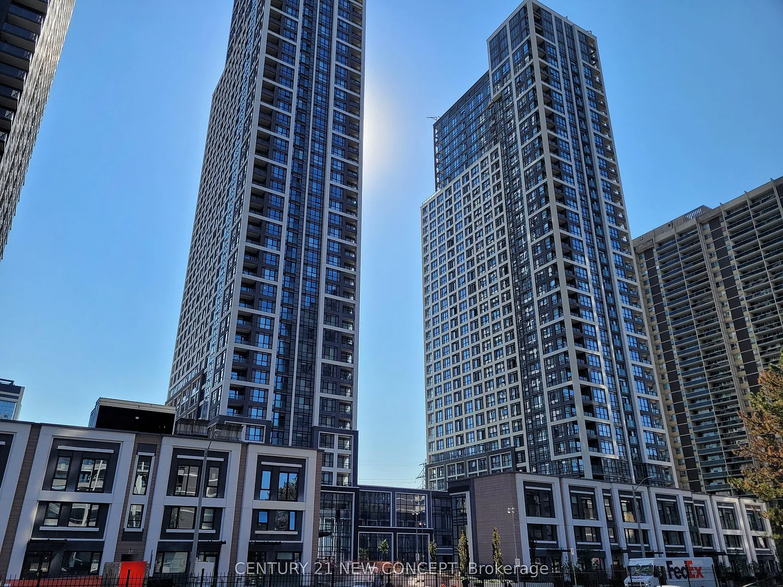 3 bed, $2,950 — Photo 1