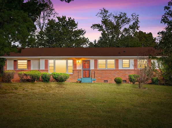 407 W Coy Cir, Clarksville, TN 37043