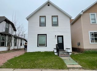 115 8th St E, Ashland, WI 54806