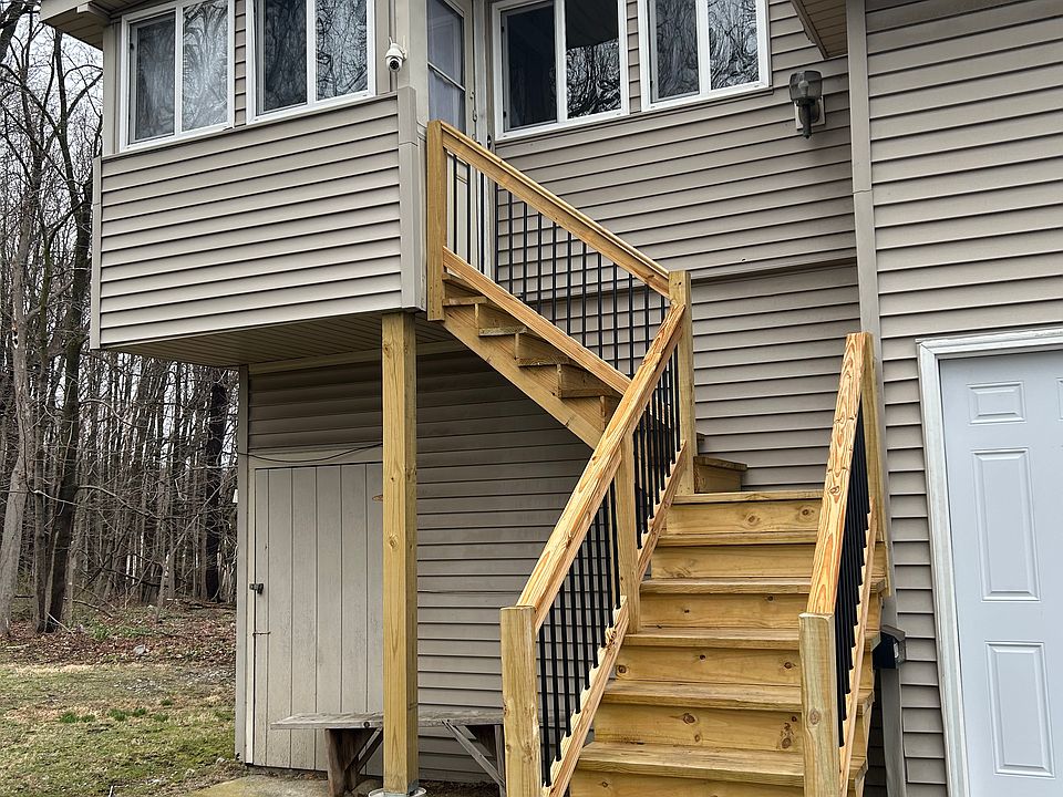 1st image of 17 Fair St #4