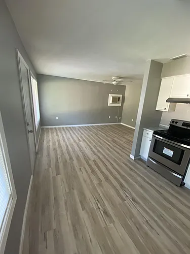 333 S Steffler St #4 Photo 1