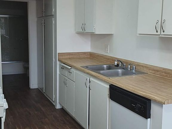 4th image of 8232 California St APT 12