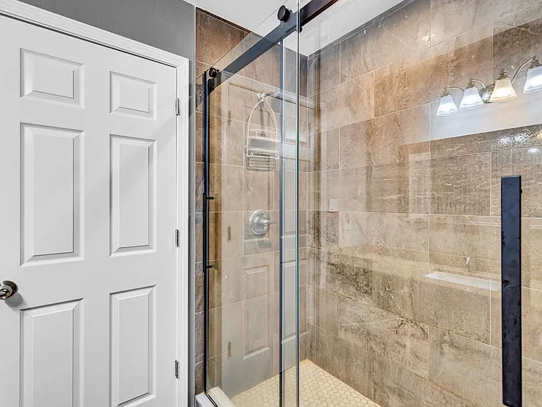 107 E Orchard Loop — Photo 12