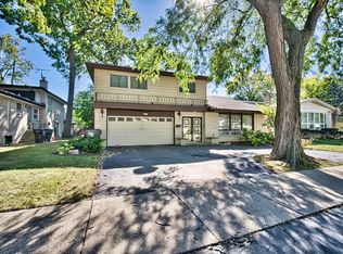 3907 Enfield Ave, Skokie, IL 60076