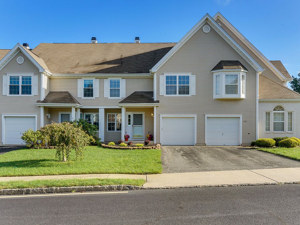 1st image of 3506 Equestrian Way