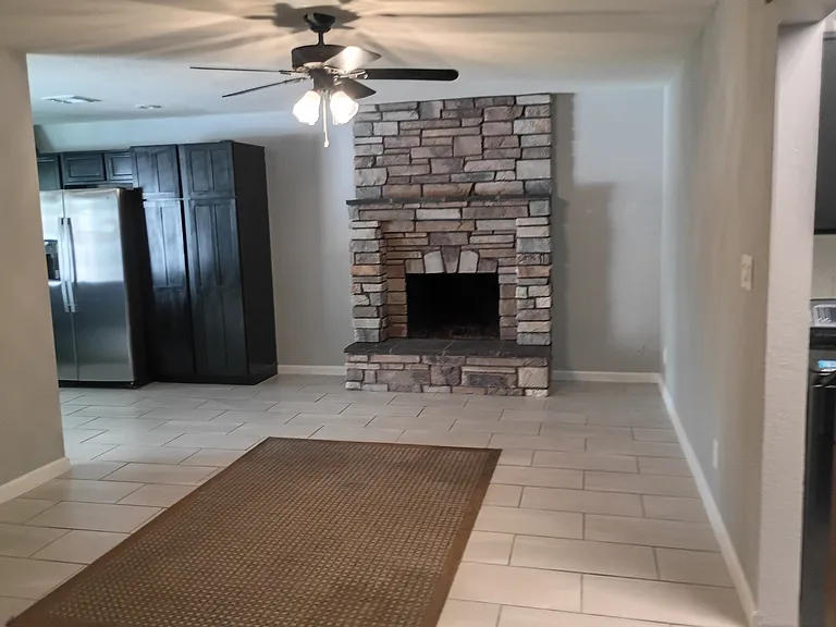 2806 N Evergreen St — Photo 7
