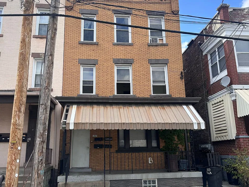 107 Ella St