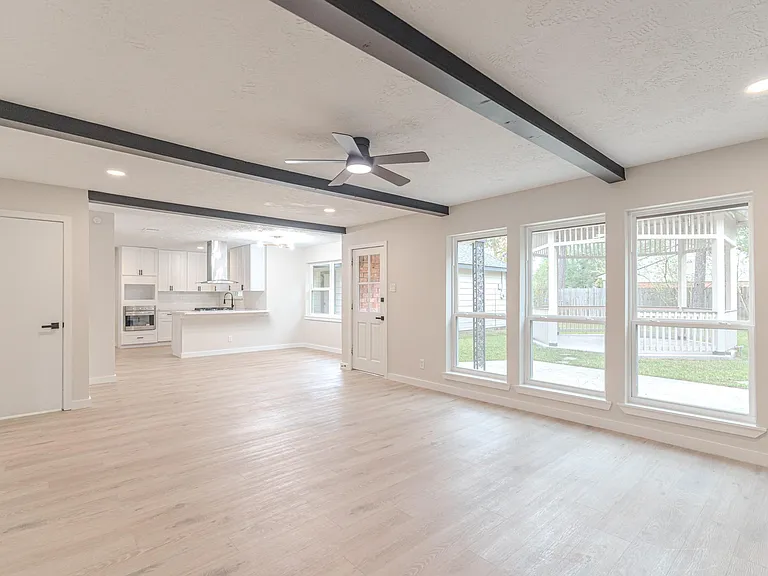 28814 Enchanted Dr — Photo 9