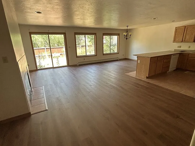 355 Jenkins Ranch Rd — Photo 3