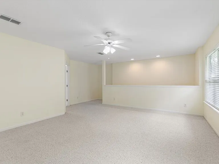 8884 Hampton Landing Dr E — Photo 25