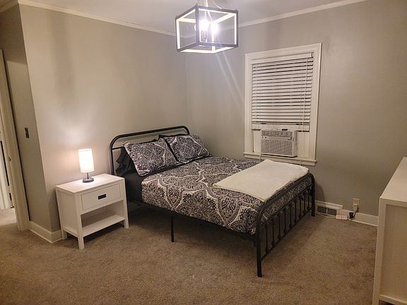 5th image of 220 W 21st St #10680007