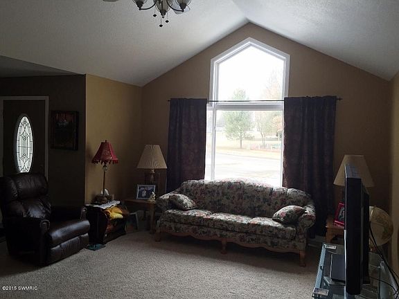 4th image of 6933 Lakita Dr