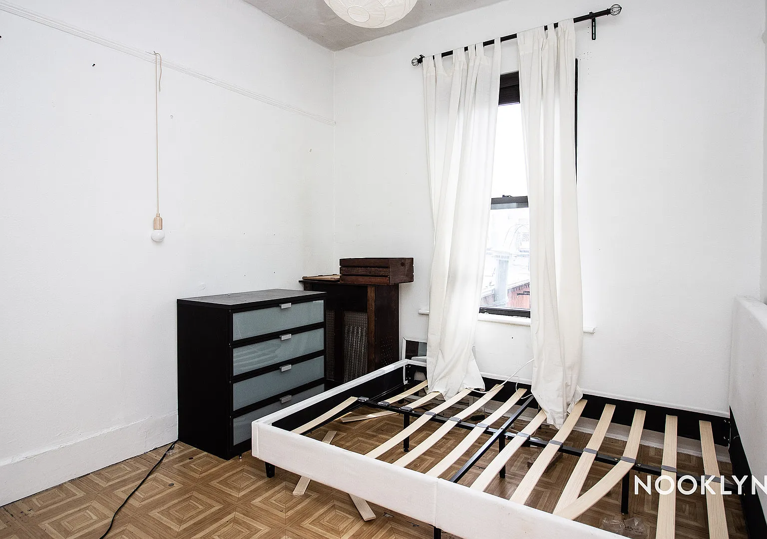 601 Lincoln Place — Photo 4