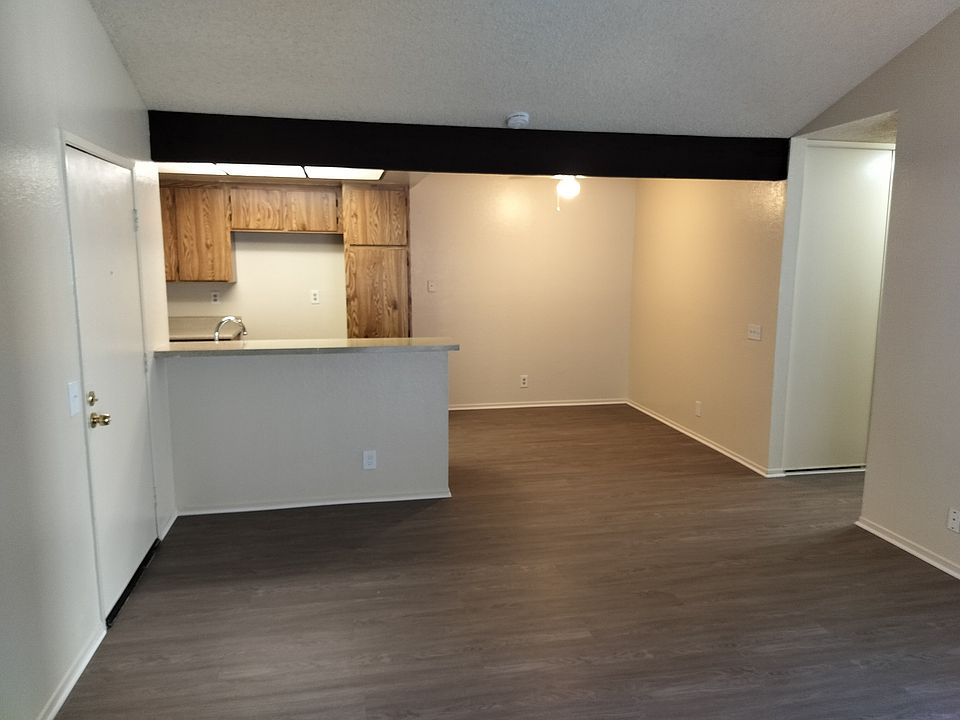 1st image of 12215 Graham St APT 10