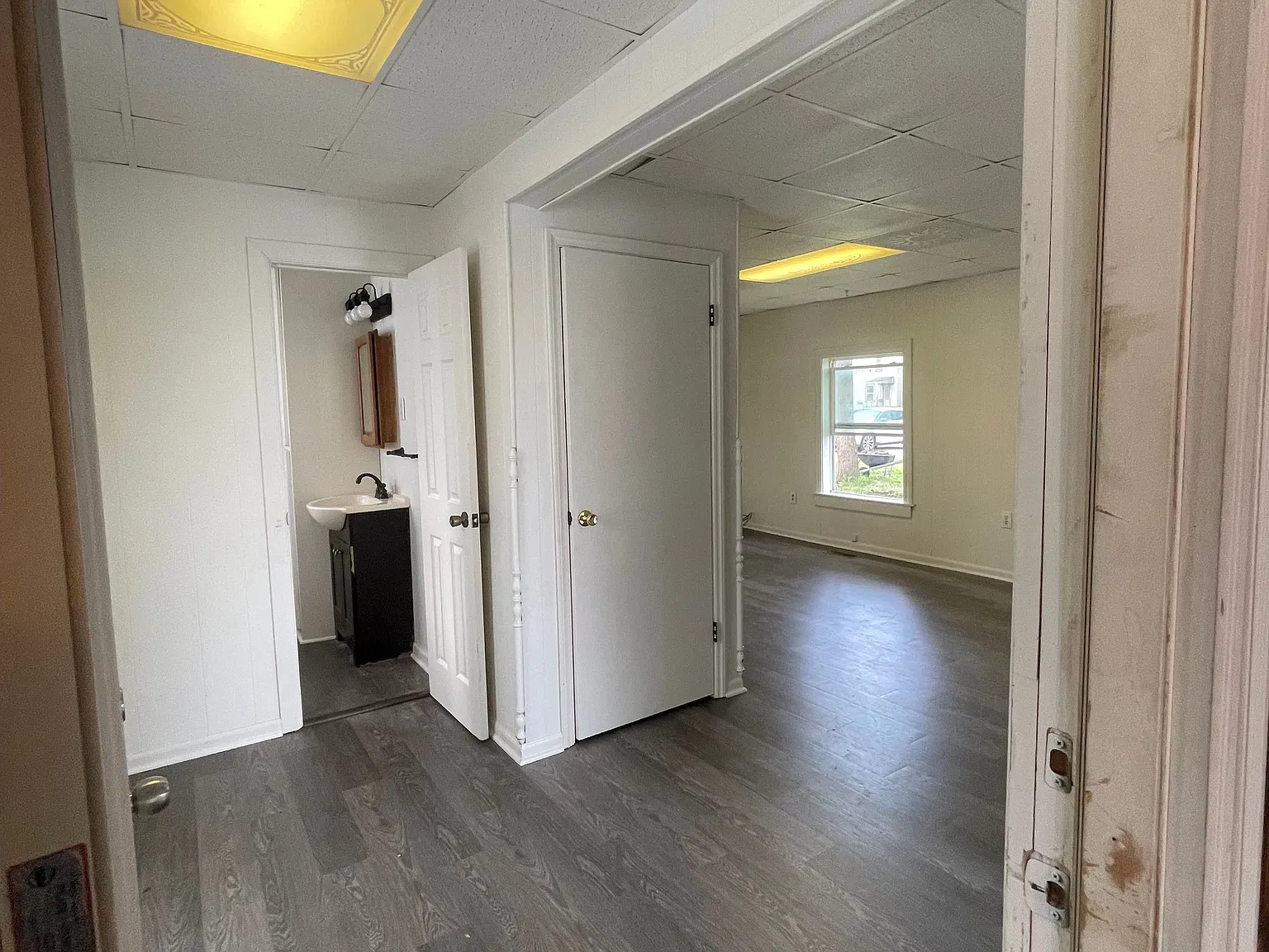 3 bed, 1.5 bath, 1354 sqft, $1,500 — Photo 4