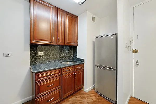 Rented by Oxford Property Group | media 2