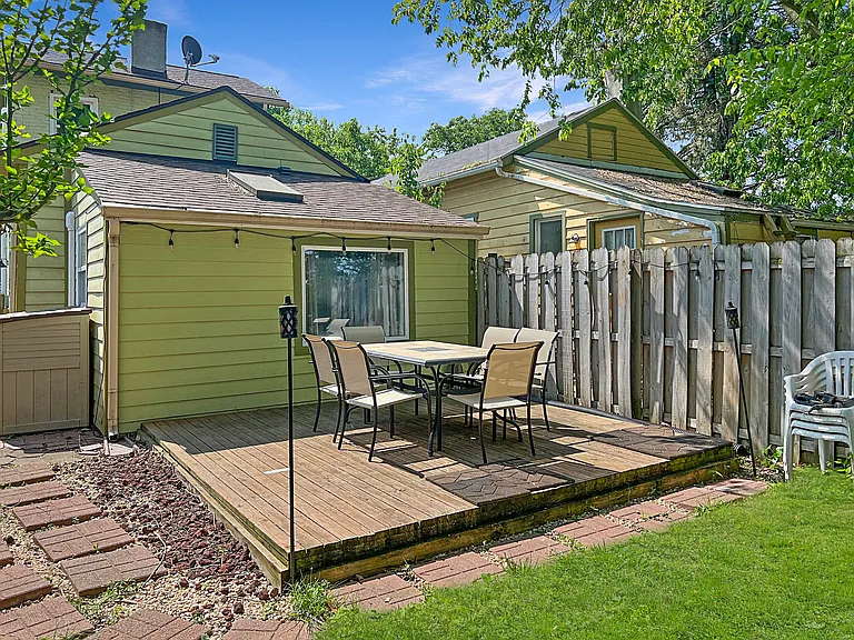 611 Hickory St — Photo 26