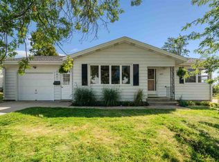 2601 Teresa Dr SW, Cedar Rapids, IA 52404