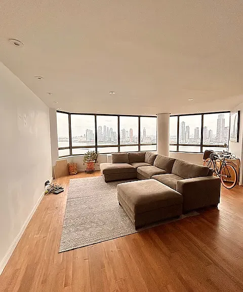 630 1st Ave #23C — Photo 1