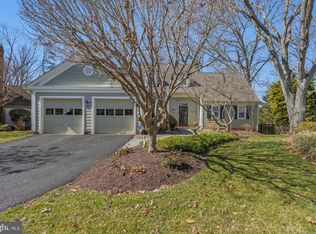 10208 Sundance Ct, Potomac, MD 20854