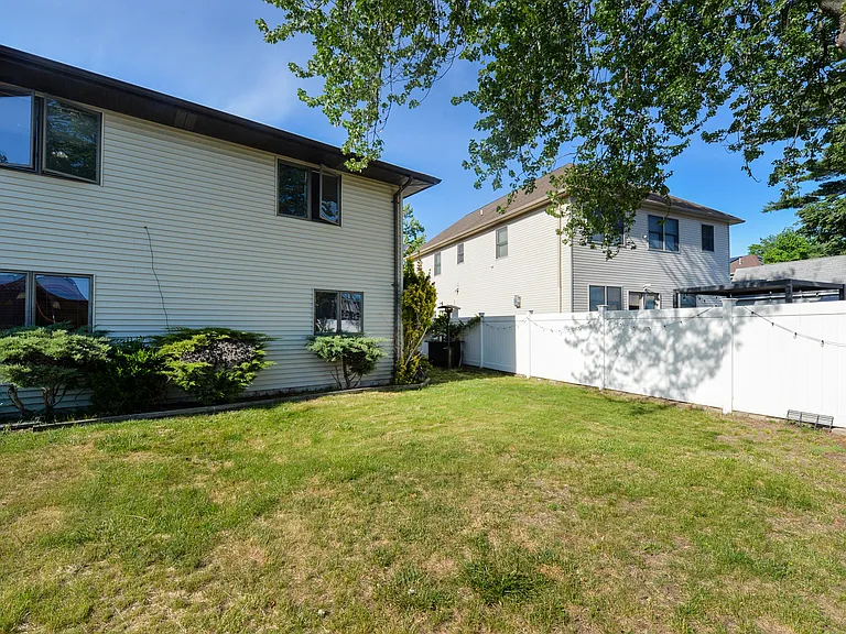 23 Kinzley St — Photo 14