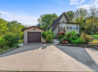 255 Prospect St, Grafton, OH 44044