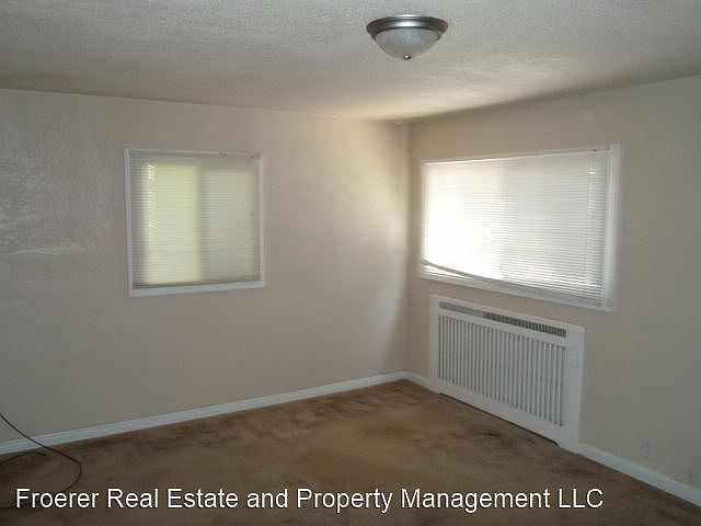2nd image of 430 35th St #5