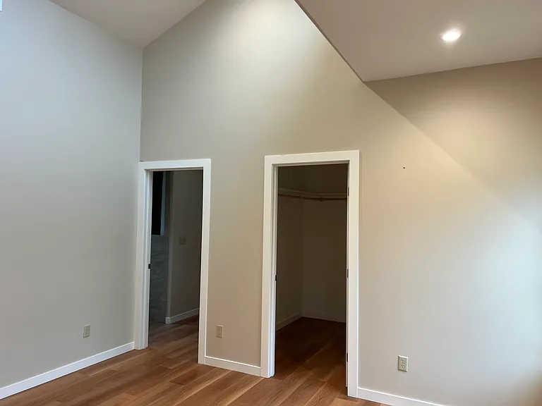 Cochran Rd — Photo 13
