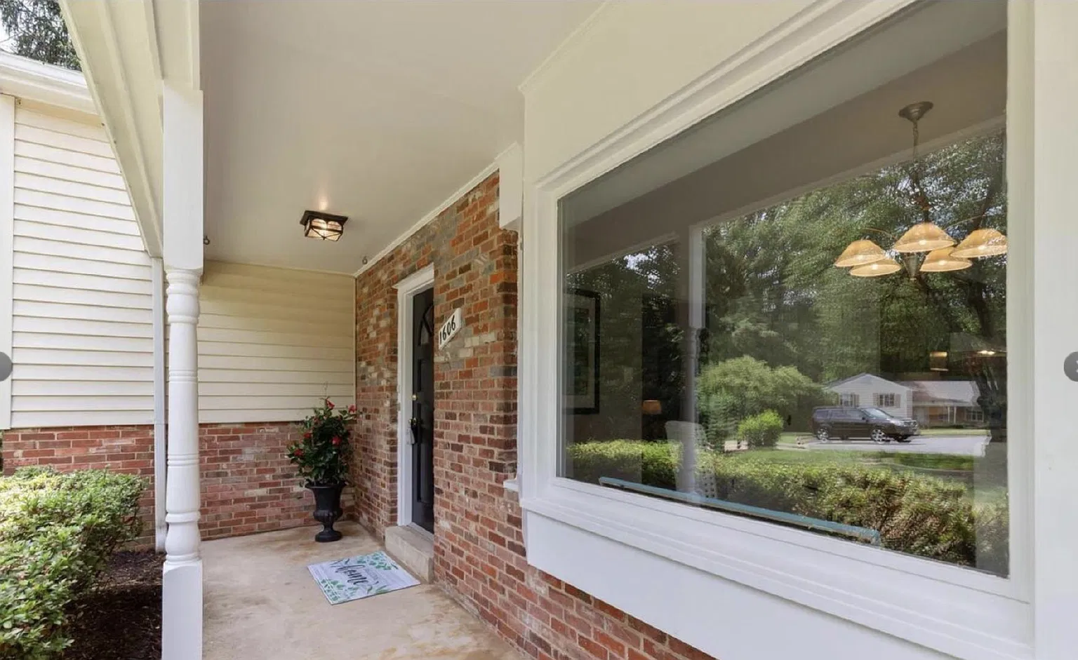 5 bed, 3.0 bath, $4,500 — Photo 4