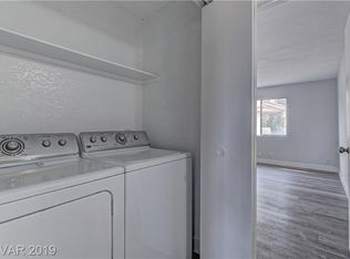 909 Sulphur Springs Ln UNIT 201, Las Vegas, NV 89128
