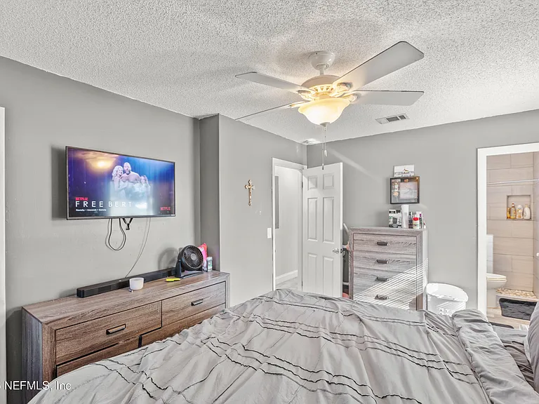 641 SW Orange Ave — Photo 11