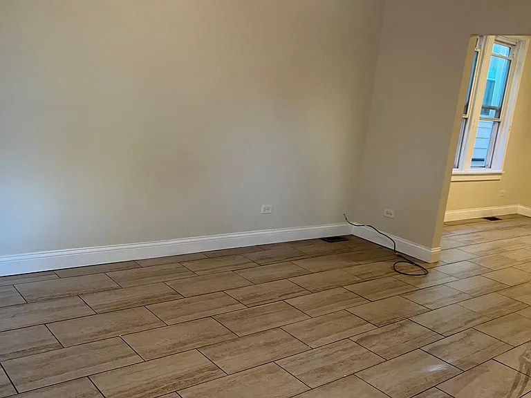 10620 S Avenue H #1 — Photo 4