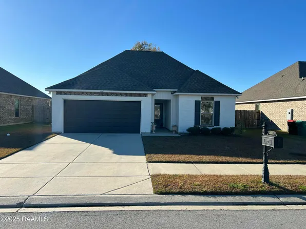 408 Grassy Meadows Ln, Lafayette, LA 70506