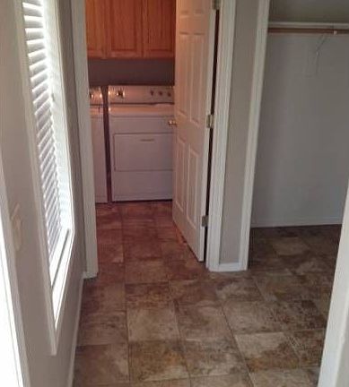 Tiled Entry/Laundry Room