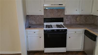 2nd image of 1716 McGee St #1