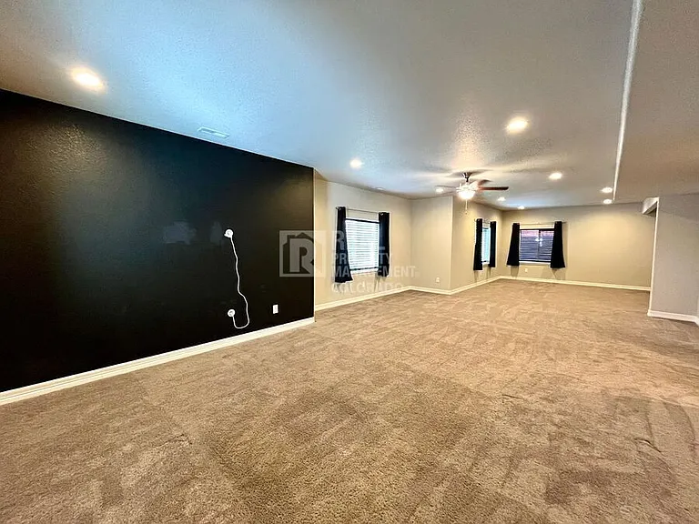 12767 Scenic Walk Dr — Photo 32