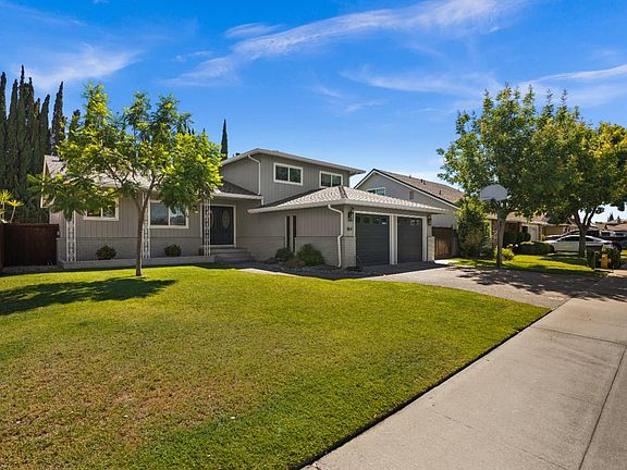 5th image of 864 Siskiyou Ln