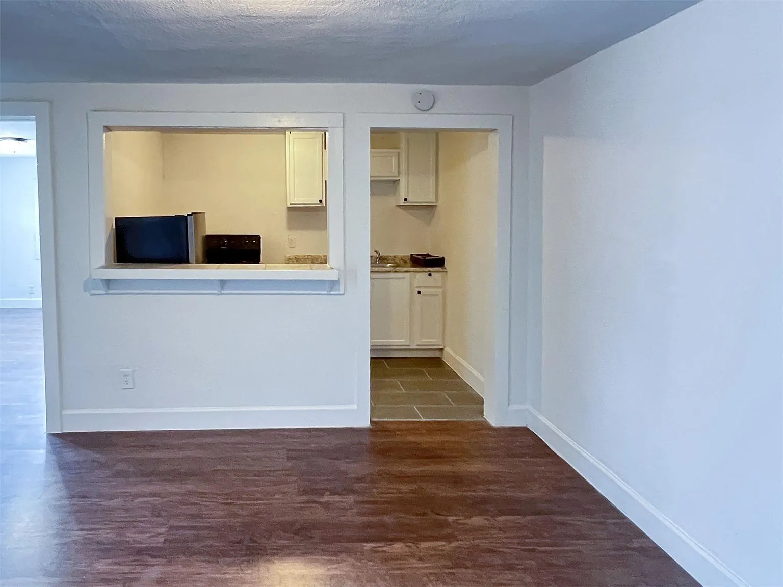 1 bed, 1.0 bath, 1695 sqft, $850 — Photo 4