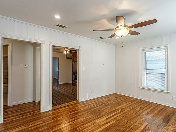 3rd image of 5108 Lyndon Dr