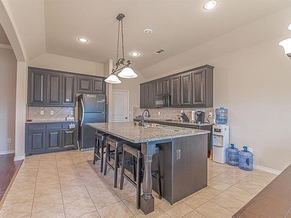 5th image of 3112 White Horse Ct