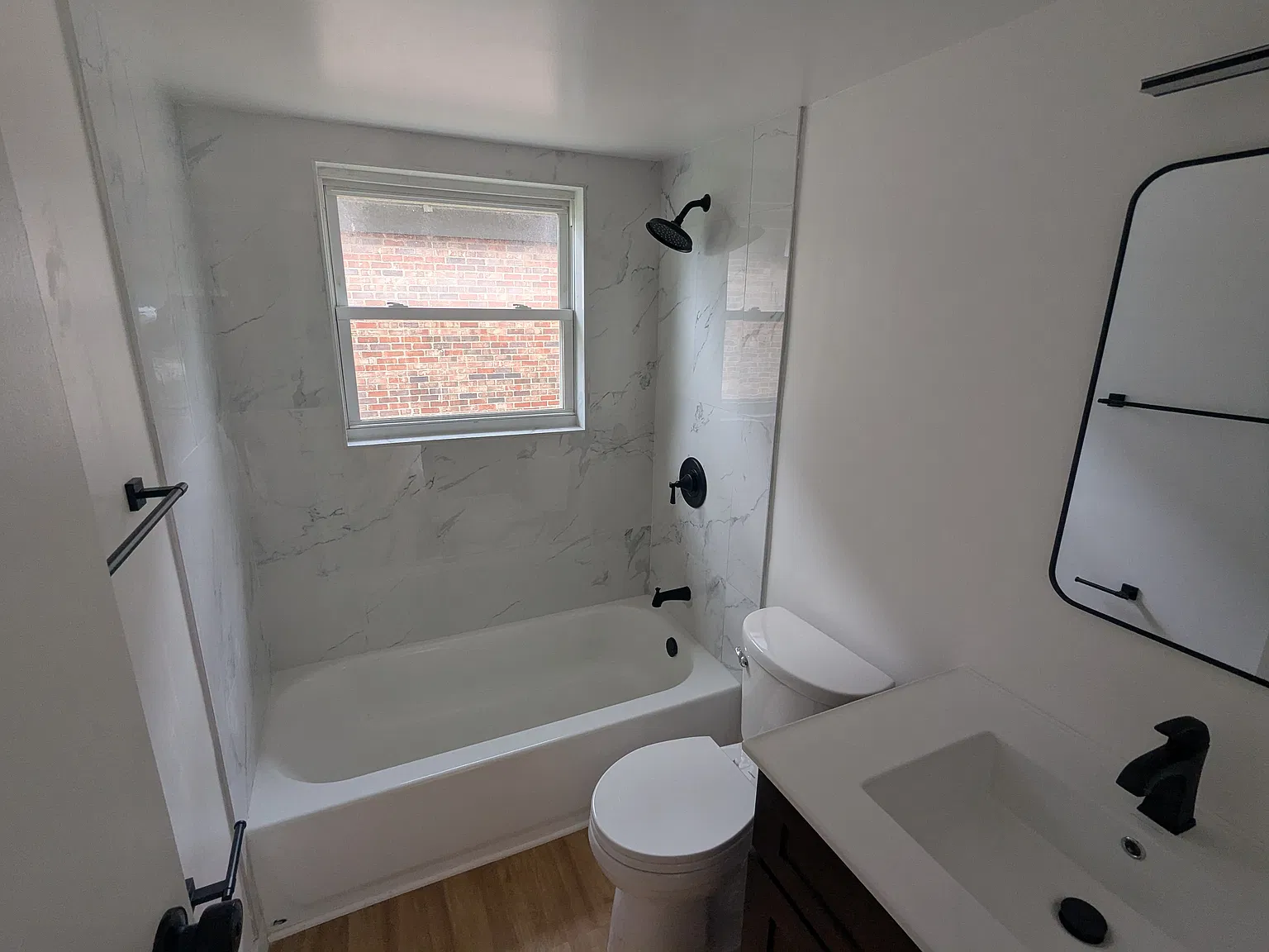 2 bed, 725 sqft, $1,200 — Photo 3